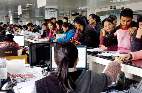 平凉公积金离职封存后还可以提取出来吗？需要收费吗？